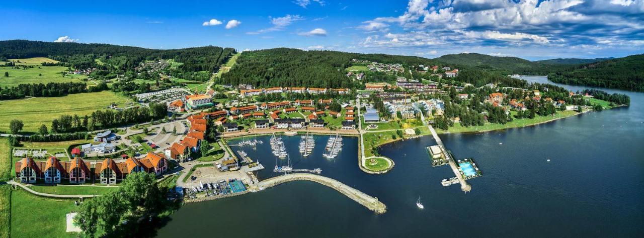 Lipno Port Apartment C304 - Lipno Home Lipno nad Vltavou Extérieur photo